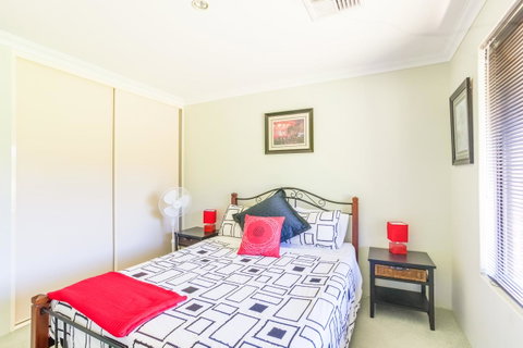 Seatrees Accommodation - Tourism Bookings 27