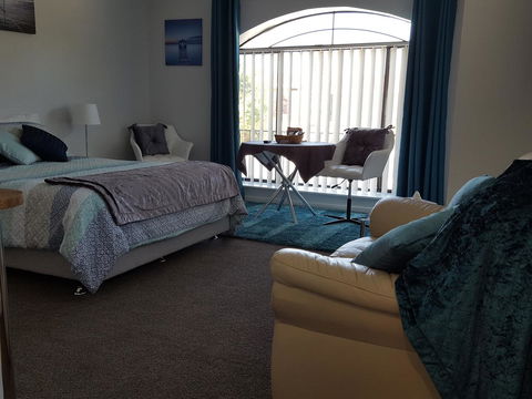 Palm Beach Bed & Breakfast - Tourism Bookings 9