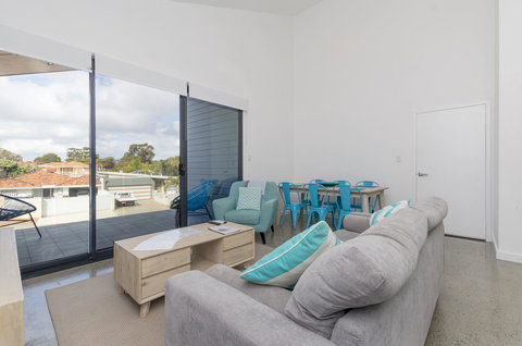 Sunset Place Apartments - Events Australia 41