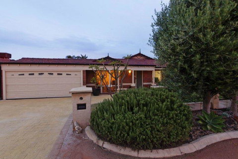 The Entertainer - Events Australia 30