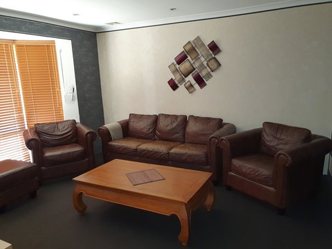 The Entertainer - Events Australia 21