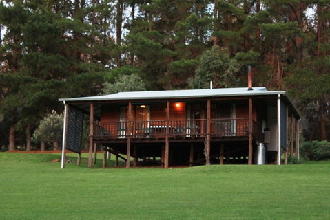Hawke Brook Chalets - Tourism Bookings 13