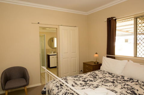 Yvonnes Rest Holiday Home - Events Australia 3