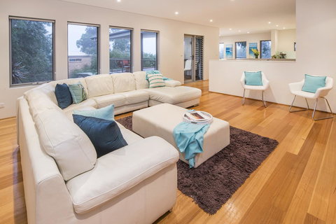 Calm Waters - Events Australia 15