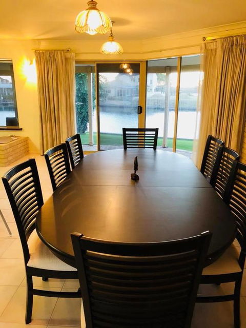 LA ANCHOR ON THE CANALS (MANDURAH) - Events Australia 8