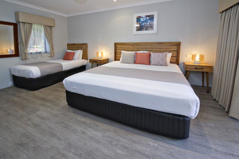 Vintages Accommodation - Events Australia 11