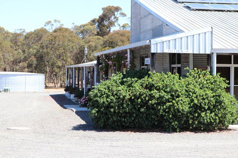 Kendenup Cottages And Lodge - Events Australia 36