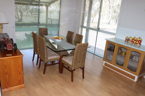 Kendenup Cottages And Lodge - Events Australia 10