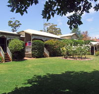 Adamsons Riverside Accommodation - Events Australia