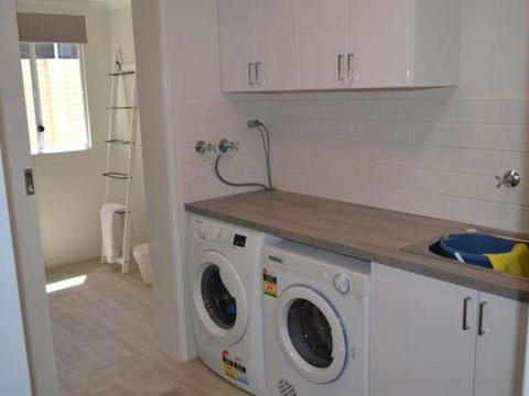 Caravel Beach House Mandurah - Events Australia 33