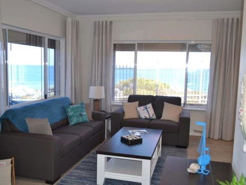Caravel Beach House Mandurah - Events Australia 24