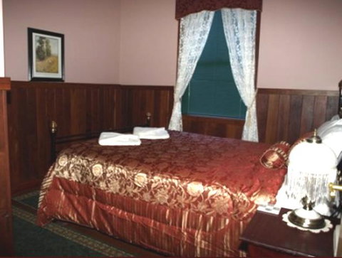 Pemberton Old Picture Theatre Holiday Apartments - Events Australia 26