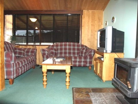 Pemberton Old Picture Theatre Holiday Apartments - Events Australia 1