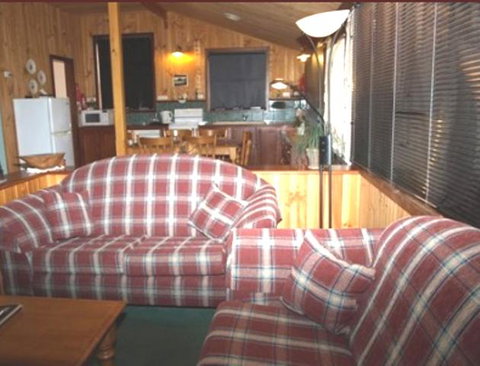 Pemberton Old Picture Theatre Holiday Apartments - Events Australia 8