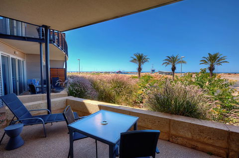 Mantarays Ningaloo Beach Resort - Events Australia 12