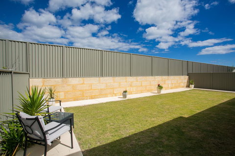 Indian Ocean Retreat - Accommodation Europe 8