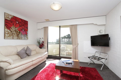 Atrium Hotel Mandurah - Tourism Bookings 42
