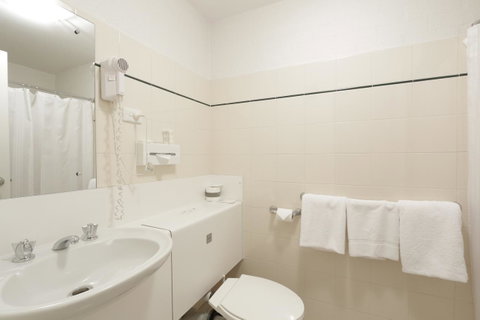 Atrium Hotel Mandurah - Tourism Bookings 37