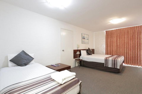 Atrium Hotel Mandurah - Tourism Bookings 1
