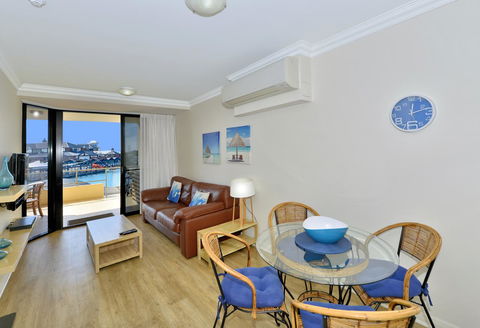 Dolphin Quay Apartments - Tourism Bookings 12