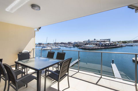 Dolphin Quay Apartments - Tourism Bookings 36