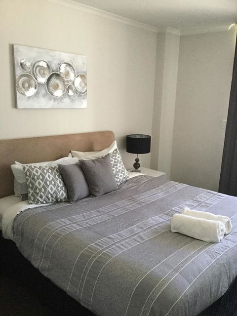 Charming Inner City Apartment - Events Australia 11