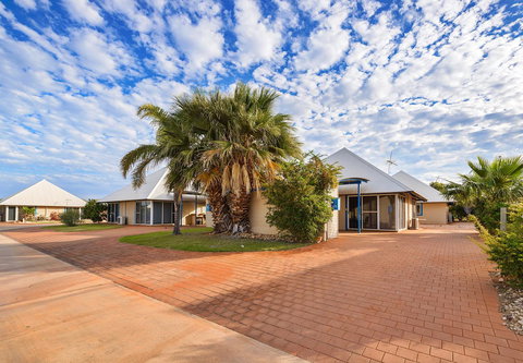 Osprey Holiday Village Unit 122 2 Bedroom - Events Australia 18