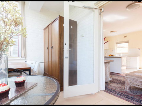 Broadway Apartments - Accommodation Europe 42