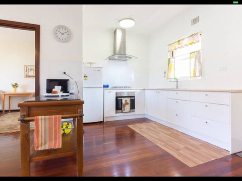 Broadway Apartments - Accommodation Europe 44