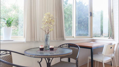 Broadway Apartments - Accommodation Europe 24