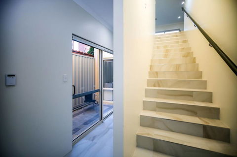 VIP Stays - Villa De Burswood Luxury 3BR Suite W/ King Bed FREE WIFI - Accommodation Europe 10
