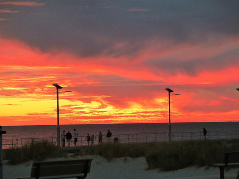 Jurien Beachfront Holiday Units - Tourism Bookings 32