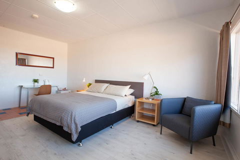 EUCLA MOTOR HOTEL - Events Australia 25