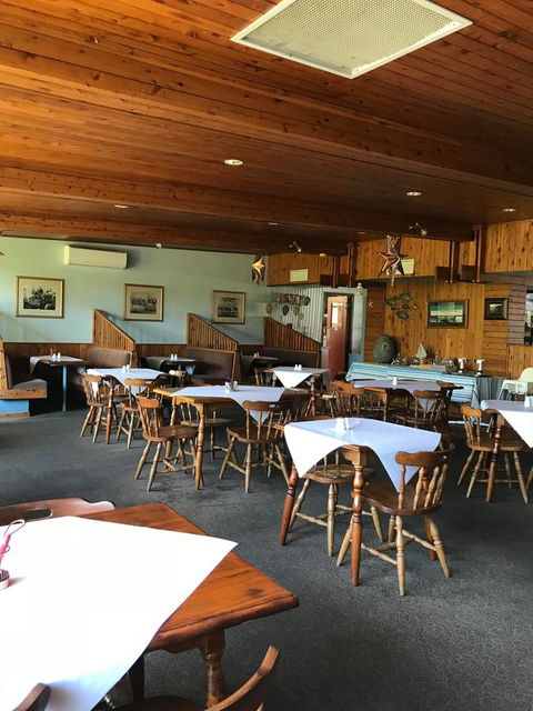 EUCLA MOTOR HOTEL - Events Australia 36