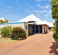 Osprey Holiday Village Unit 119 - Close to the pool - Events Australia