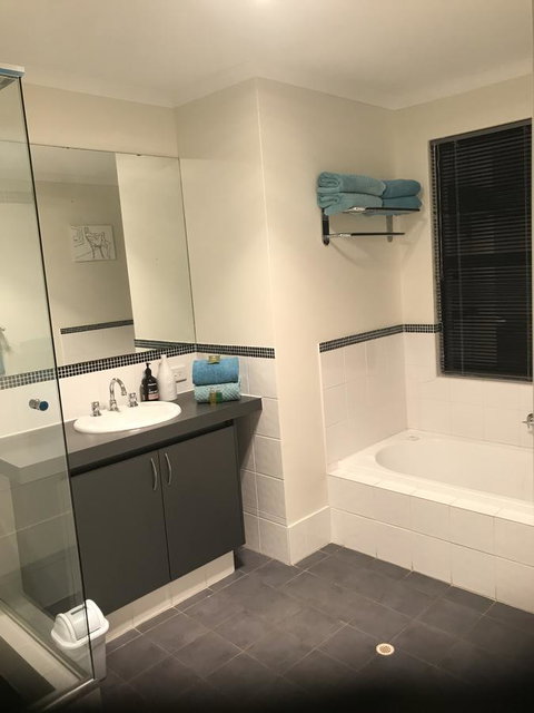 THE SANCTUARY LUXURY HOLIDAY HOME - Events Australia 6