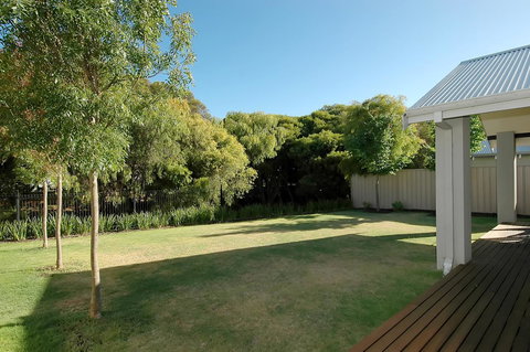 THE SANCTUARY LUXURY HOLIDAY HOME - Events Australia 30