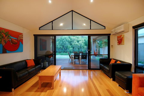 THE SANCTUARY LUXURY HOLIDAY HOME - Events Australia 16