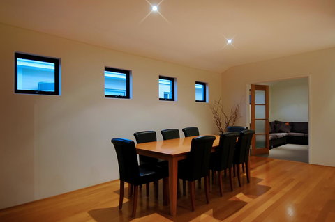 THE SANCTUARY LUXURY HOLIDAY HOME - Events Australia 20