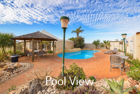 Osprey Holiday Village Unit 103 2 Bedroom - Events Australia 15