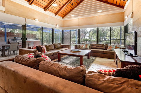 Geographe Cove Resort - Events Australia 9