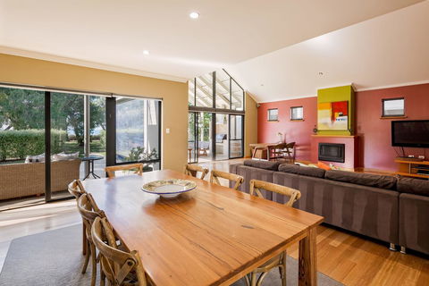 Geographe Cove Resort - Events Australia 7