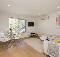 Cottesloe Beach Pines Apartment - Events Australia