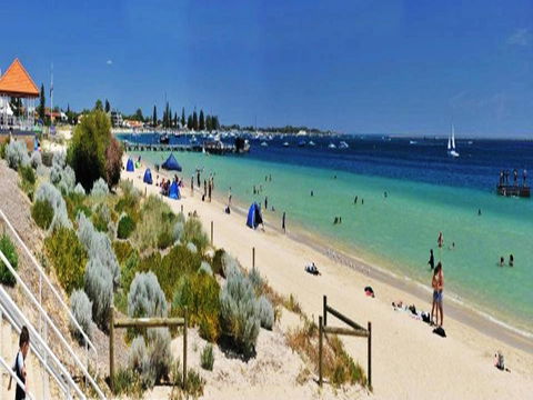Waikiki Beach Bed And Breakfast - Events Australia 18