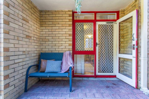 Fremantle Coastal Stay - 1 Bedroom Central Apartment - Tourism Bookings 10
