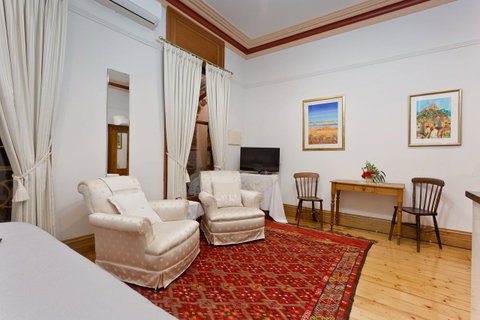 Annie's Victorian Terrace Accommodation Fremantle - Tourism Bookings 5
