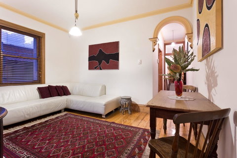 Annie's Victorian Terrace Accommodation Fremantle - Tourism Bookings 22