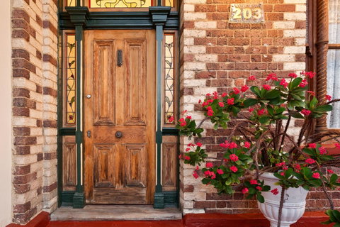 Annie's Victorian Terrace Accommodation Fremantle - Tourism Bookings 19