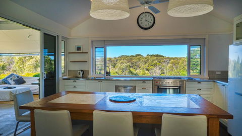 The White House At Wallcliffe Farms - Events Australia 24