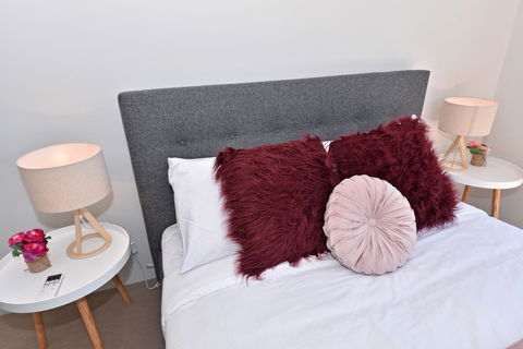 Modern Apartment Redcliffe Near Perth Airport: 0126 - Events Australia 7